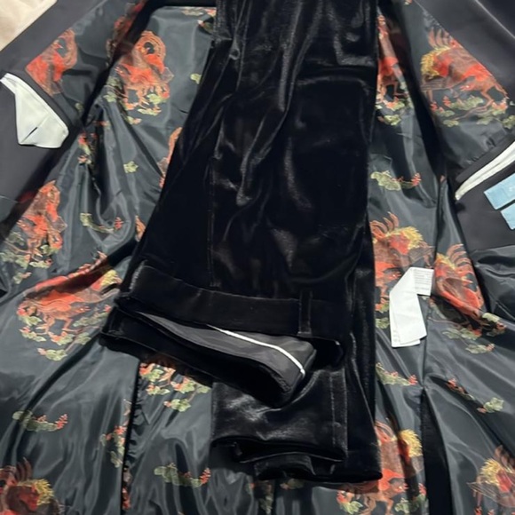 Zara suit